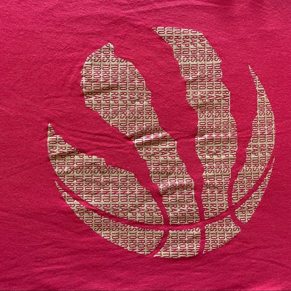 Red Toronto Raptors NBA Logo T Shirt - Picture 8 of 9